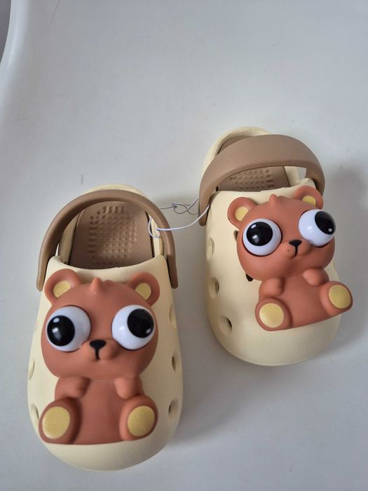 Papuci crocs copii cu jucărie