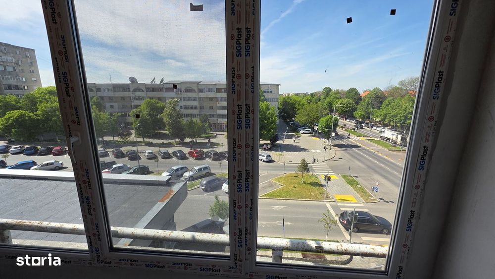 Vand ap cu 3 camere zona centrala