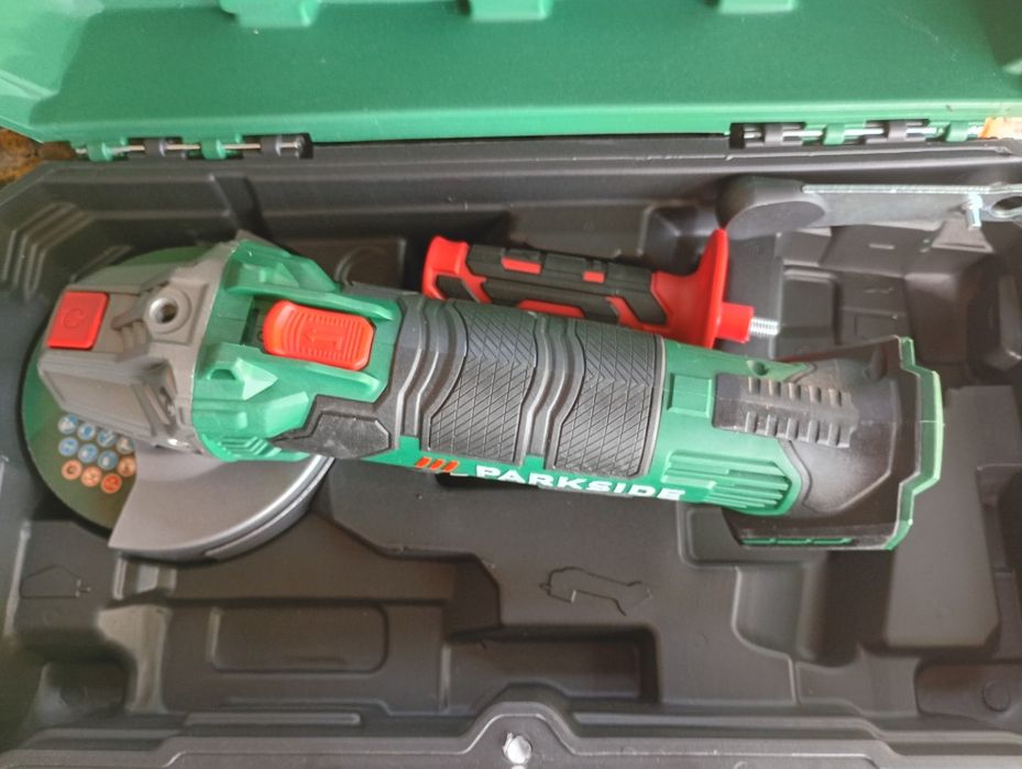 Vînd flex Parkside pe acumulator nou  ( fără acumulator ) preț fix anunț nu schimb