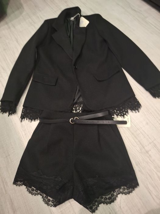 Комплект с дантела!