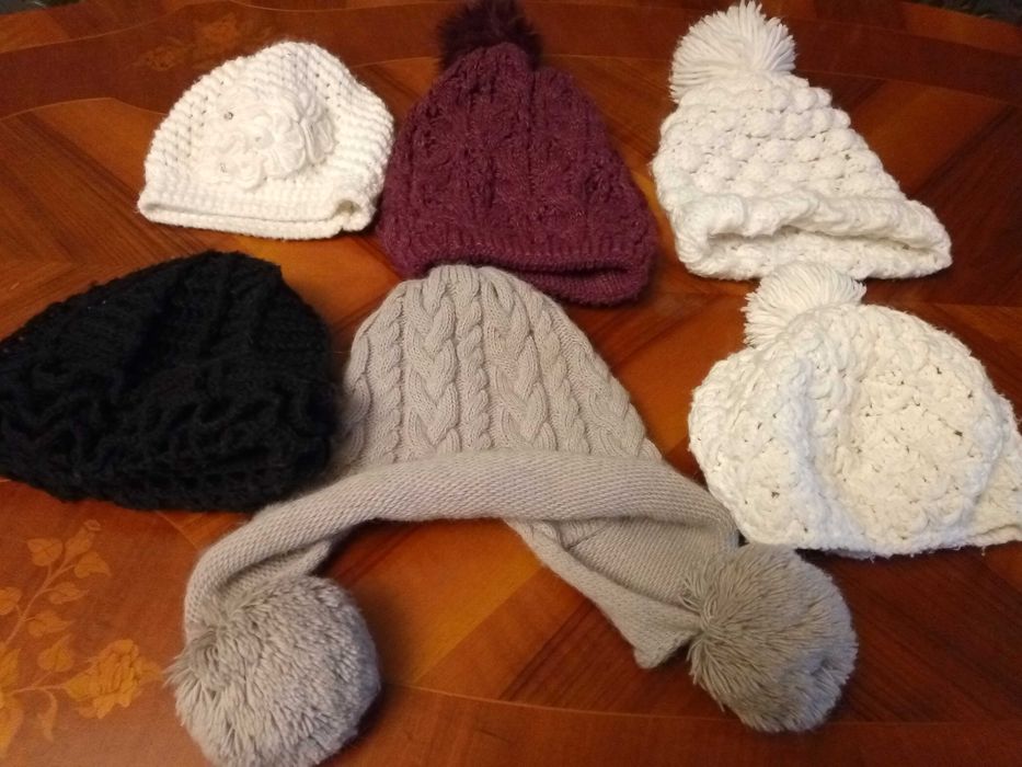 Шапки.Вязаные.Зимние.Ручная работа.