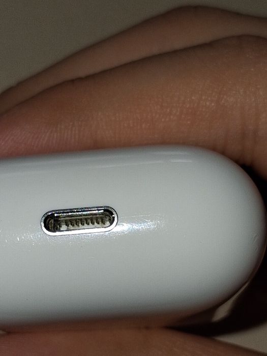 Airpods 2 кейс с наушниками оригинал