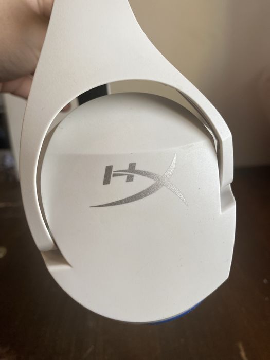 Продам наушники HyperX