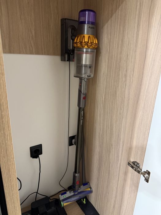 Пылесос Dyson V15 Detect