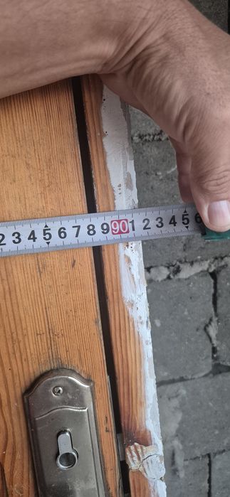 Продам дверь деревянный