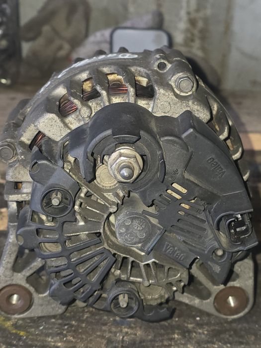 Генератор Рено Дастер 2.0