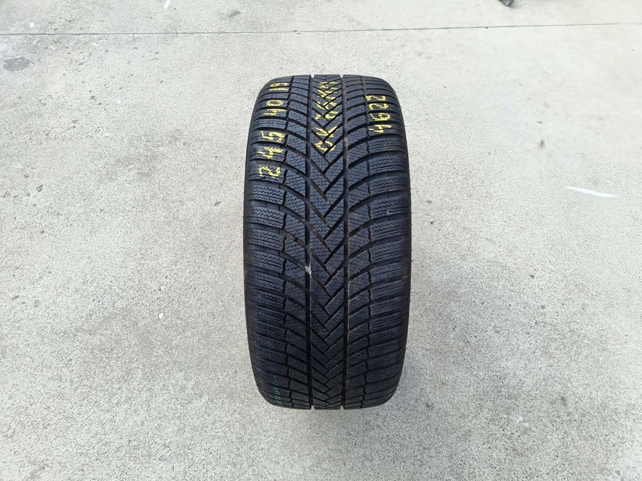 O anvelopa iarna 245 40 19 bridgestone blizaak Lm 005 profil de 7,5 mm 4622