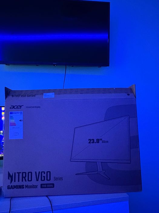 Геймърски компютър + монитор RTX 4060 Ryzen 5