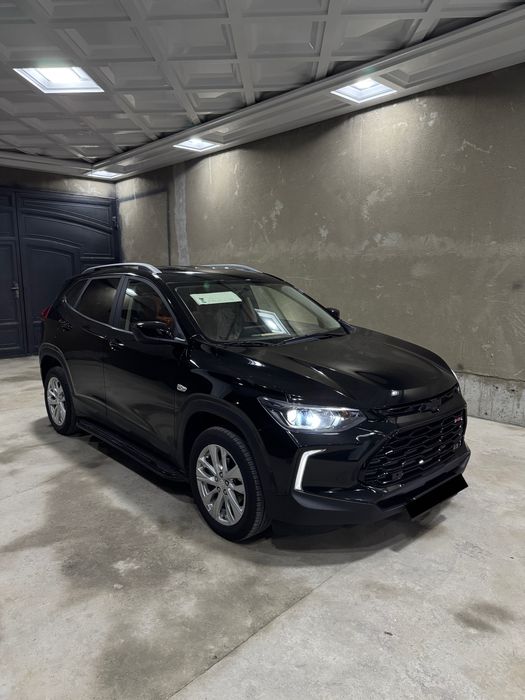 Tracker LTZ qora
