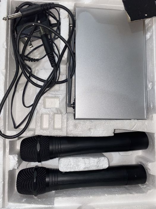 Радиомикрофон Takstar TS-3310