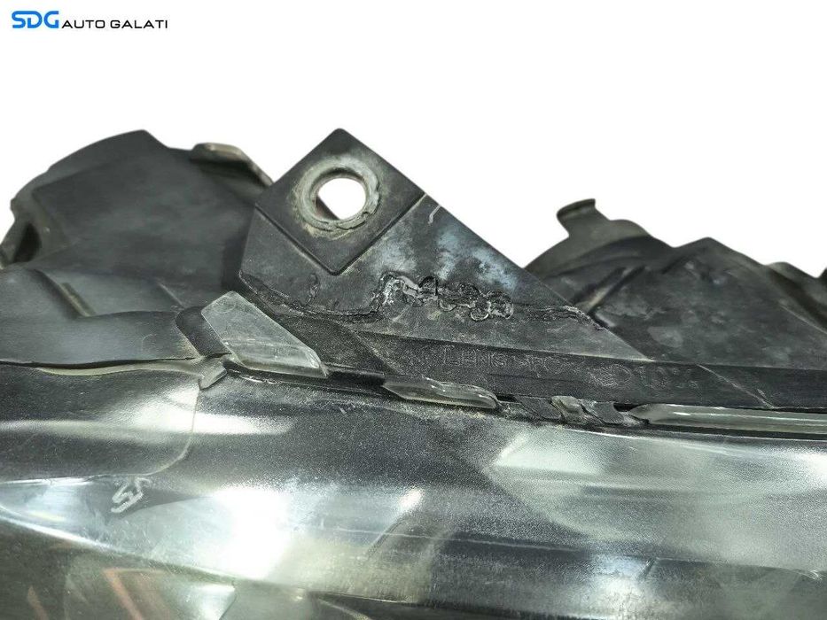 Far Dreapta FARA Xenon EUROPA Volkswagen Golf 6 2008 - 2013 Cod 5K1941006M (Ureche Reparata) [LS0273]