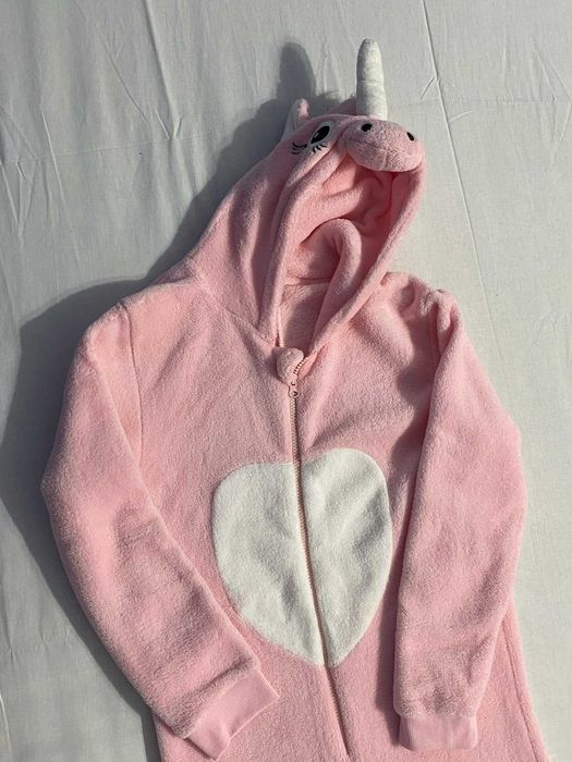 Детска пижама гащеризон еднорог