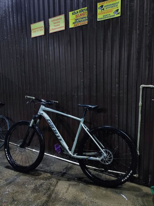 Продам велосипед giant talon 2