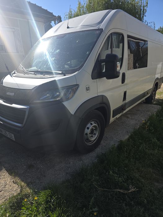 Vând 2 peugeot boxer an 2015 si 2020