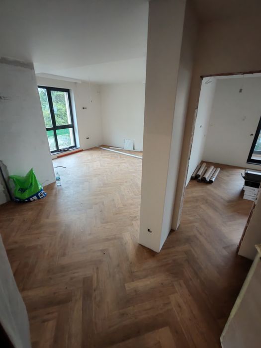 Монтаж на подова настилка винил  lvt, кварц, spc и др.