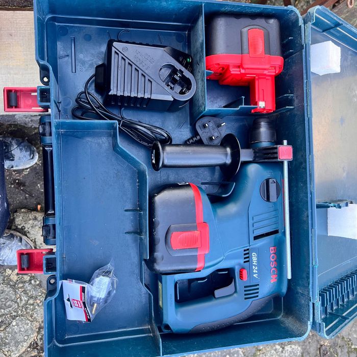 Внос от Англия Акумулаторен перфоратор BOSCH GBH 24 V – оригинал