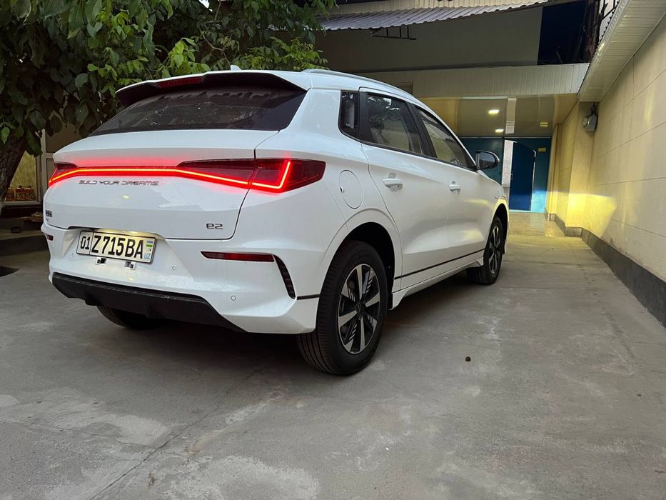 Byd E2 Luxury Full pazitsiyasi, 2025-yil, Bez probeg Tozza