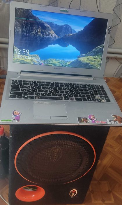 Продам срочно ноутбук