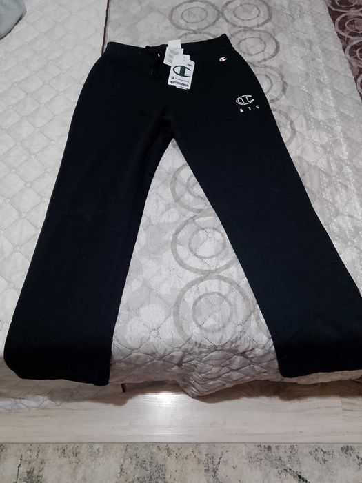 Дамско спортно долнище CHAMPION