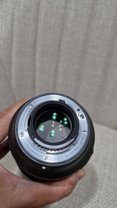 Обектив Nikkor 85 f 1.8G