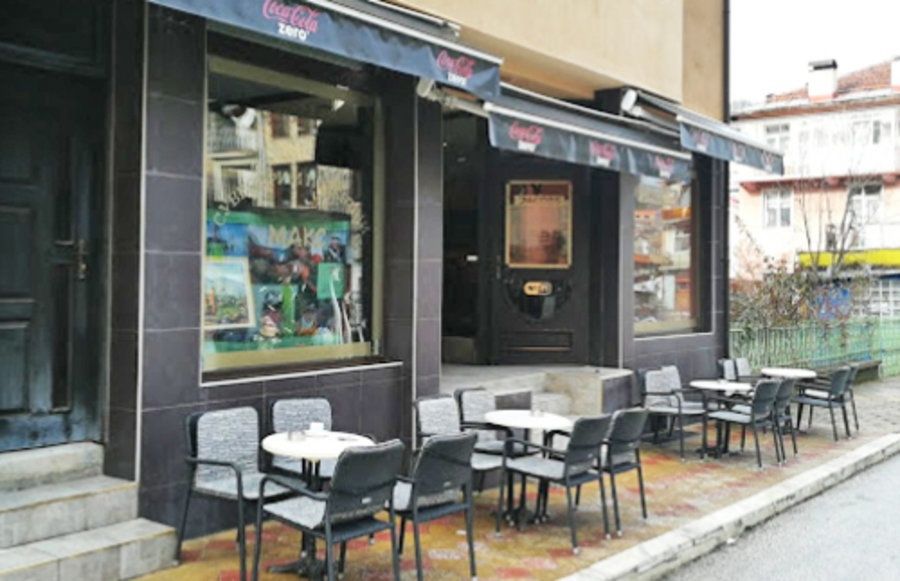 Продава се Къща в Пловдив, Център - 900 кв.м за 500 €/кв.м - Снимка #3