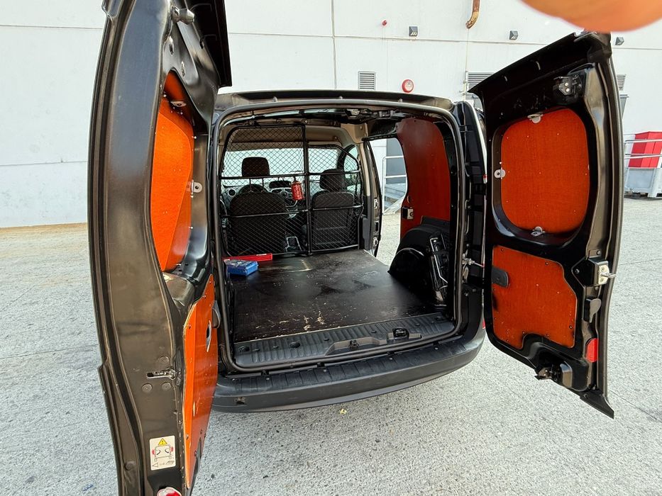 RENAULT 4 2019 — imagine 5