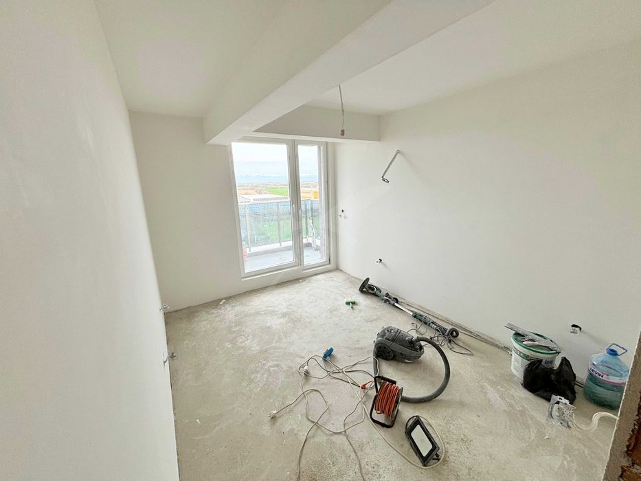 Продава се Тристаен апартамент в Пловдив, Гагарин - 94 кв.м за 1586 €/кв.м - Снимка #2