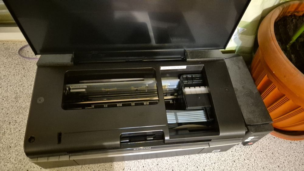 Цветной принтер EPSON L800