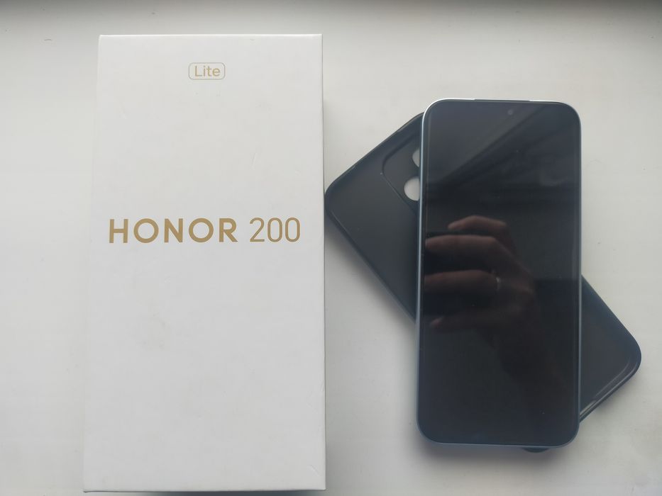 Продам телефон Хонор