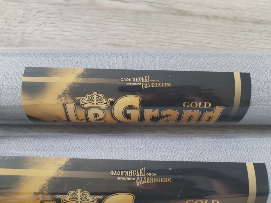 Продам новый метровый обой