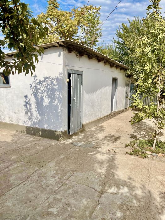 Дом продается с мебелью в центре