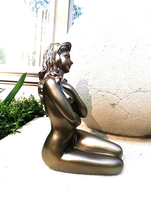 Statueta de bronz de o calitate deosebita