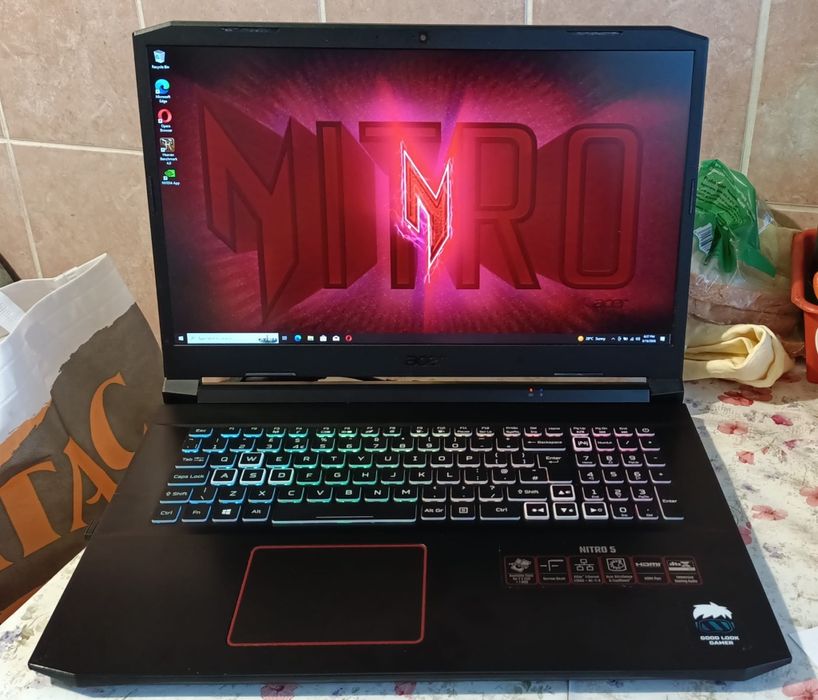 Laptop Gaming Acer Nitro 5 AN517-52 / 17.3inchi / 1TB SSD / 32GB RAM / RTX2060 6GB / 144HZ Display