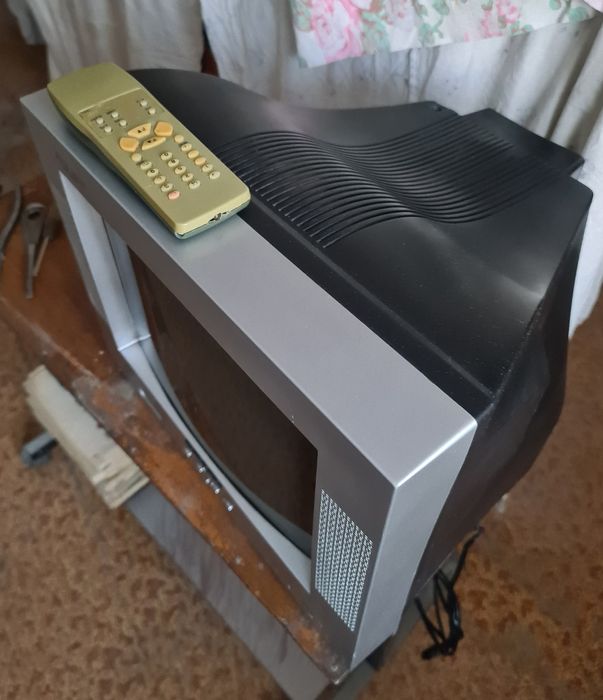 Продам телевизор