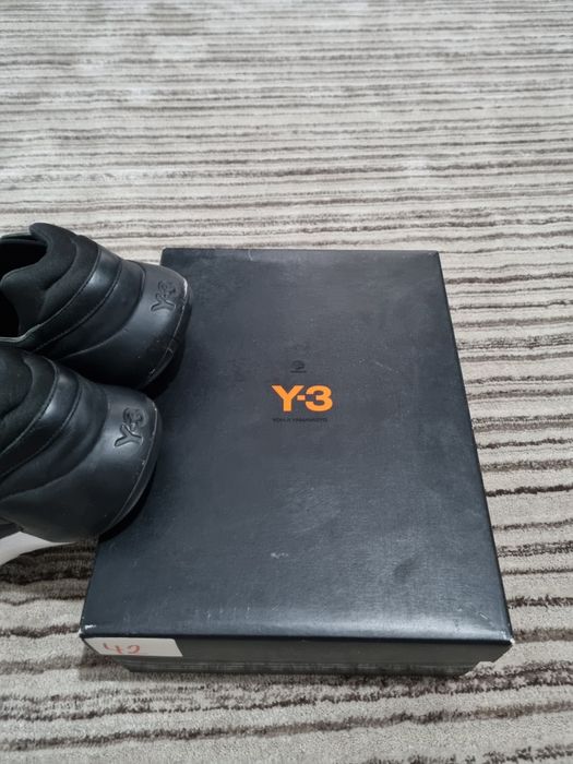 Vând Adidas Y3 QR RUN