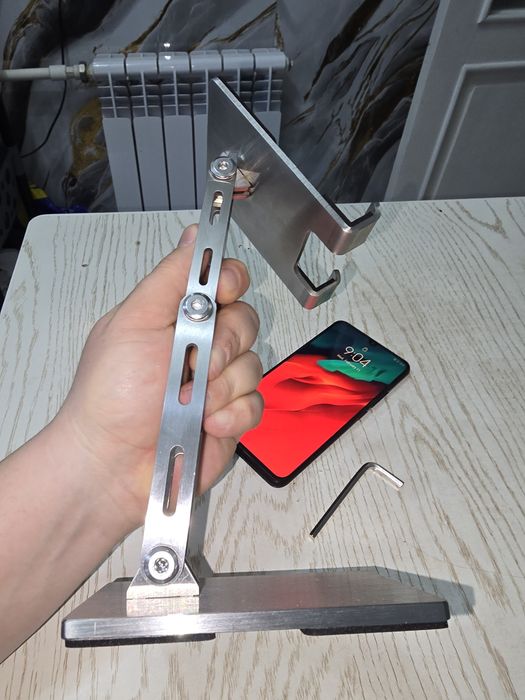 Подставка Держатель Телефона Планшета из нержавеющей стали весом 1 кг