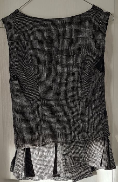 Costum vesta si fusta gros m 36