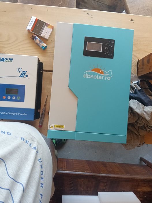 Vând sistem solar
