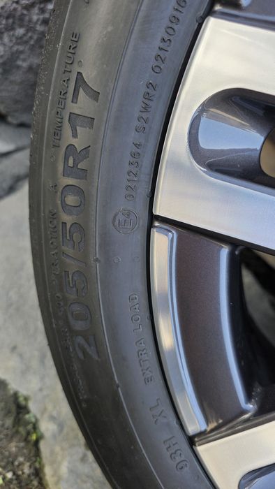 Нови!Оригинални 17" MINI CLUBMAN F54 5x112 7j IS47 Гуми 2025 205/50/17 Giti