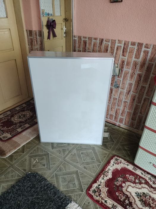 Caseta luminoasă cu neon