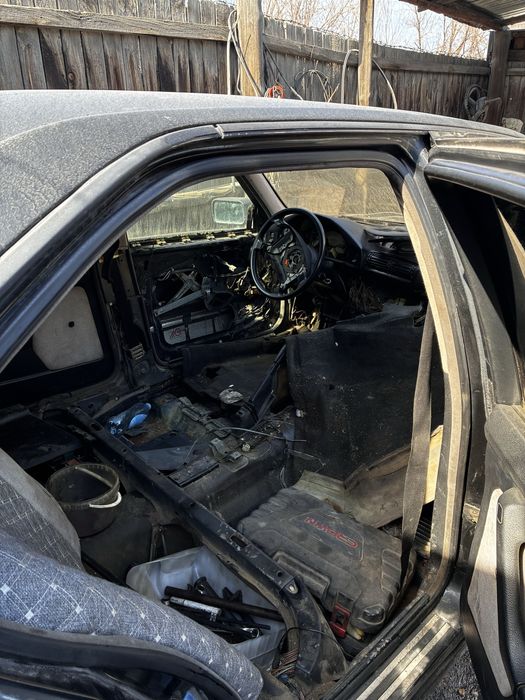 Продам BMW E34..