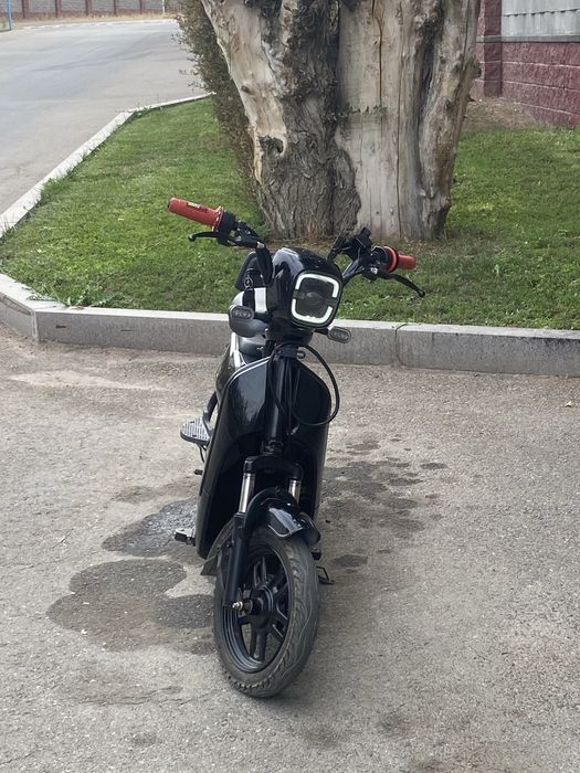 Продам скутер чемолган