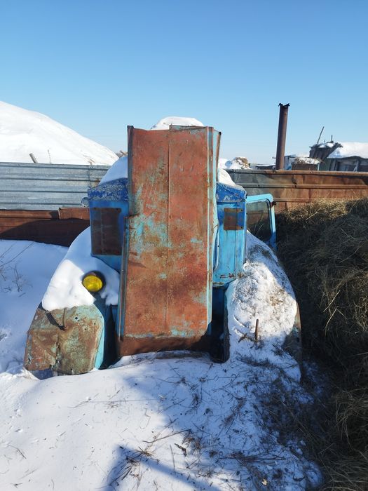 Продам трактор т 40 на запчасти