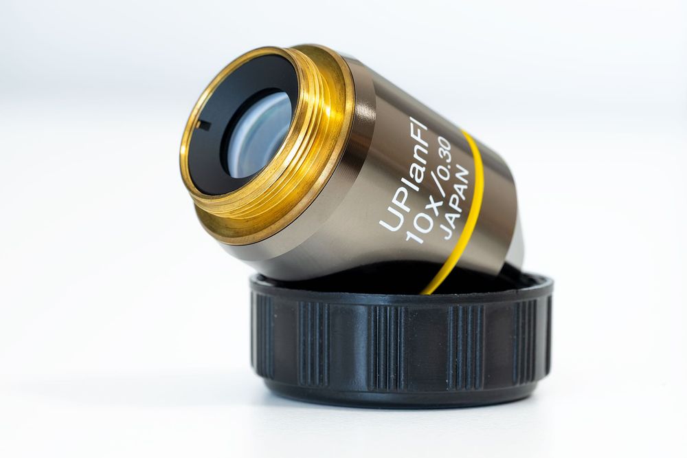 Obiectiv microscop Olympus UPlanFL 10x/0.30