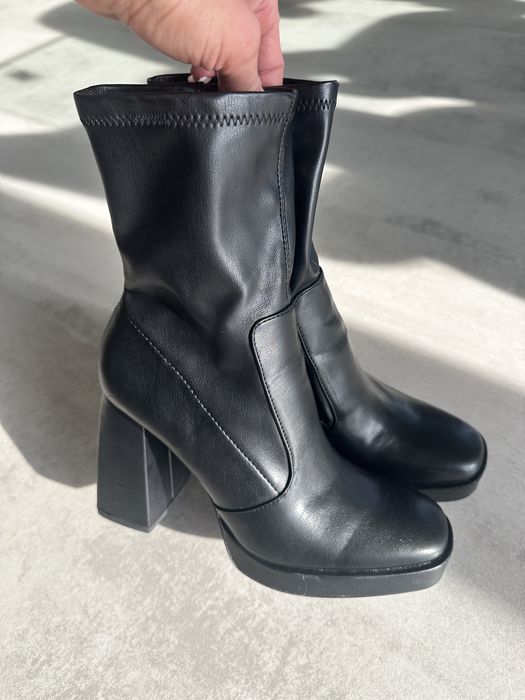 Botine din piele naturala