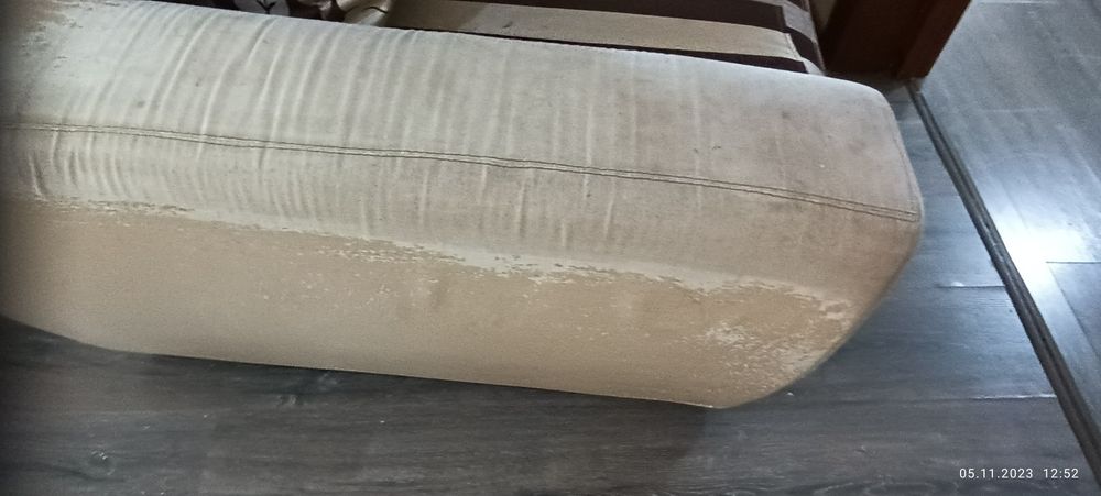 Продам диван с креслом и пуфигом