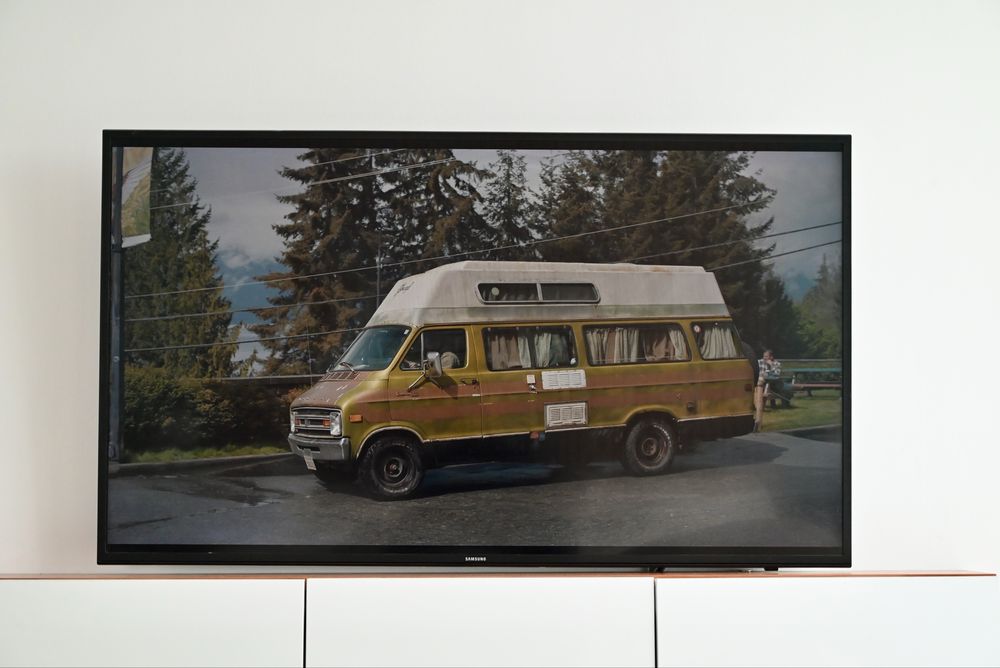 Televizor Smart Samsung 4K UHD 50” (127 cm) – UE50MU6102 – impecabil