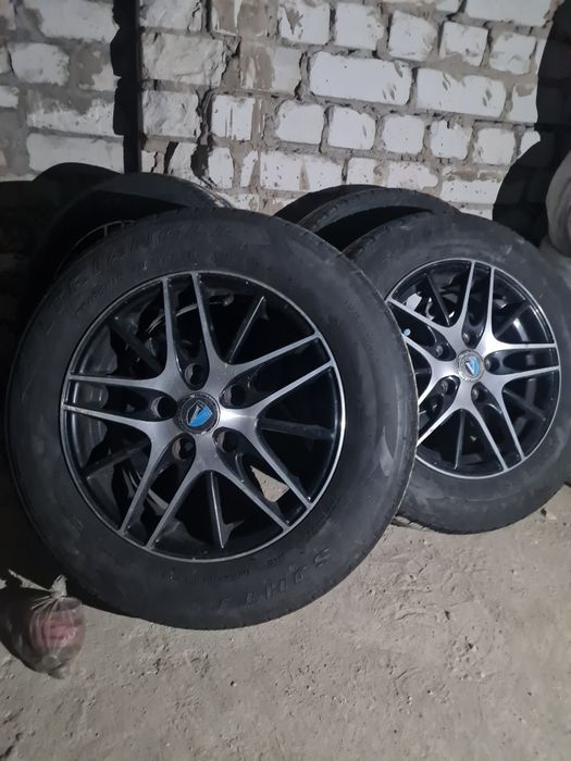 Шины  летние в отличном состоянии