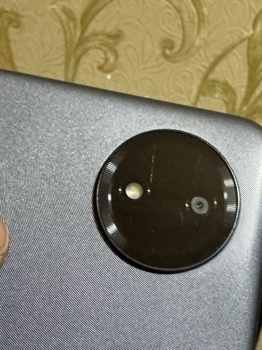 Redmi pad Se 8.7. 4/128 grey. Rasmda Bitta ikkita qirilgan joyi bor