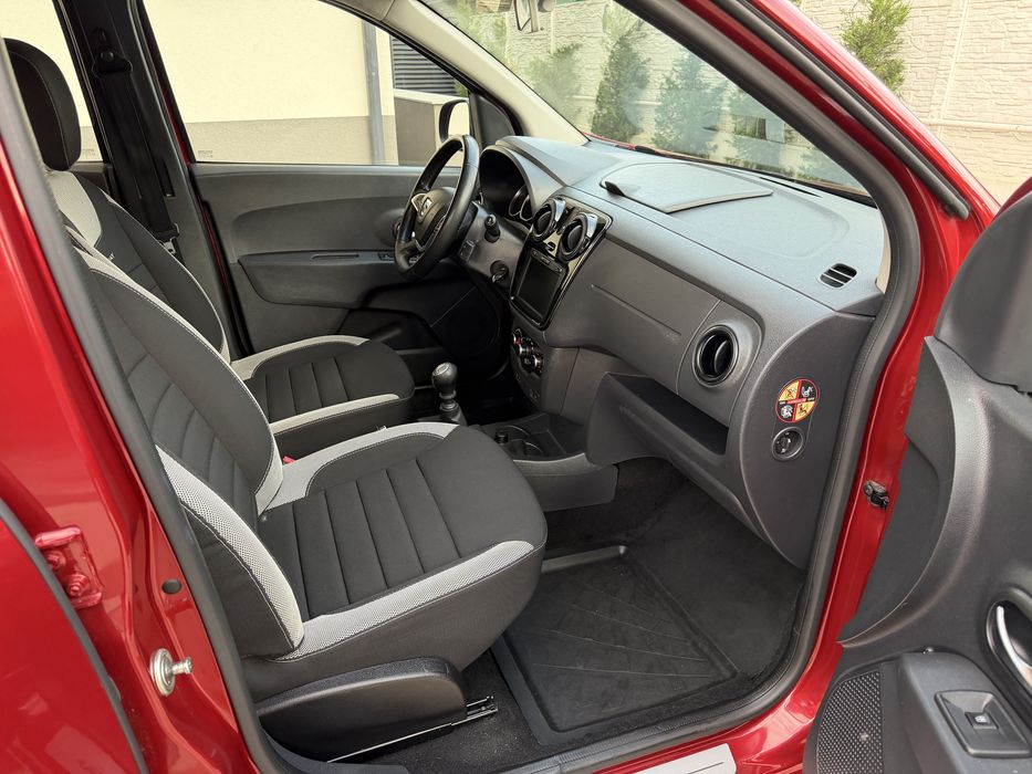Dacia Lodgy Stepway 2020 1.5 DCi 7 Locuri